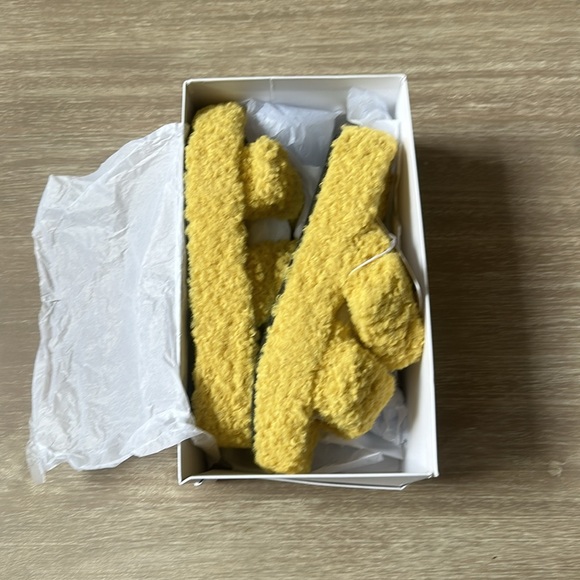 JW PEI Women's Lexi Platform Sandal yellow size 10.5 New in box‎ - Picture 4 of 11